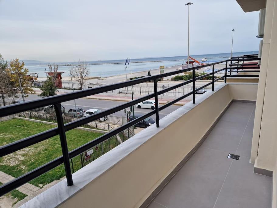 Patras Blue Sea And Sky Deluxe Apartment Buitenkant foto