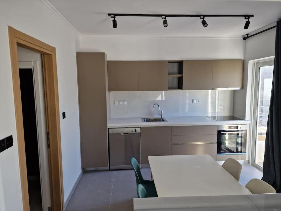 Patras Blue Sea And Sky Deluxe Apartment Buitenkant foto
